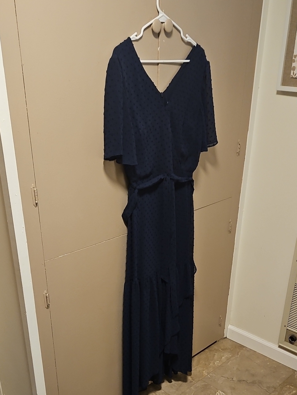 Donna Ricco Navy V‑Neck Ruffle Maxi Dress